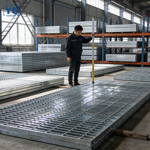 <span class=keywords><strong>Échelle</strong></span>s d'accès fixes en acier <span class=keywords><strong>pour</strong></span> cages à chats, <span class=keywords><strong>pour</strong></span> l'extérieur, en vente - Product Image 3