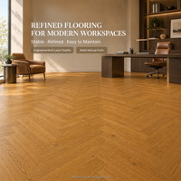 Plancher en bois certifié PEFC, motif en chevrons, pour projets de rénovation haut de gamme