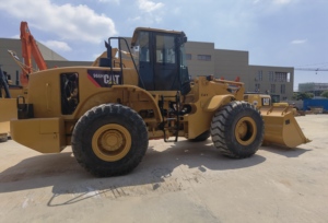 รถตักล้อยาง Caterpillar 966H มือสอง สภาพดี ดูแลรักษาอย่างดี นำเข้าจากญี่ปุ่น ชั่วโมงการทำงานต่ำ สีเดิมจากโรงงาน ได้รับการรับรองมาตรฐาน CE - Product Image 6