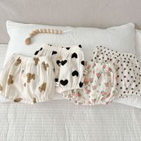 Celana Pendek Bayi Besar Motif Lucu Musim Panas Gaya Korea, Celana Pendek Bayi Longgar Berbahan Katun dengan Pinggang Elastis dan Motif Bunga Kartun