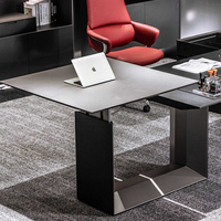 Ensemble de mobilier de bureau exécutif minimaliste à commande intelligente et réglable, au style design moderne - Bureau de PDG