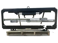 Klasse 4A Seitenschieber für 1-8 Tonnen Gabelstapler aus Edelstahl nach ISO-Standard, erfordert eine Mindestgestellbreite von 1300 mm, Trägerbreite 1830 mm