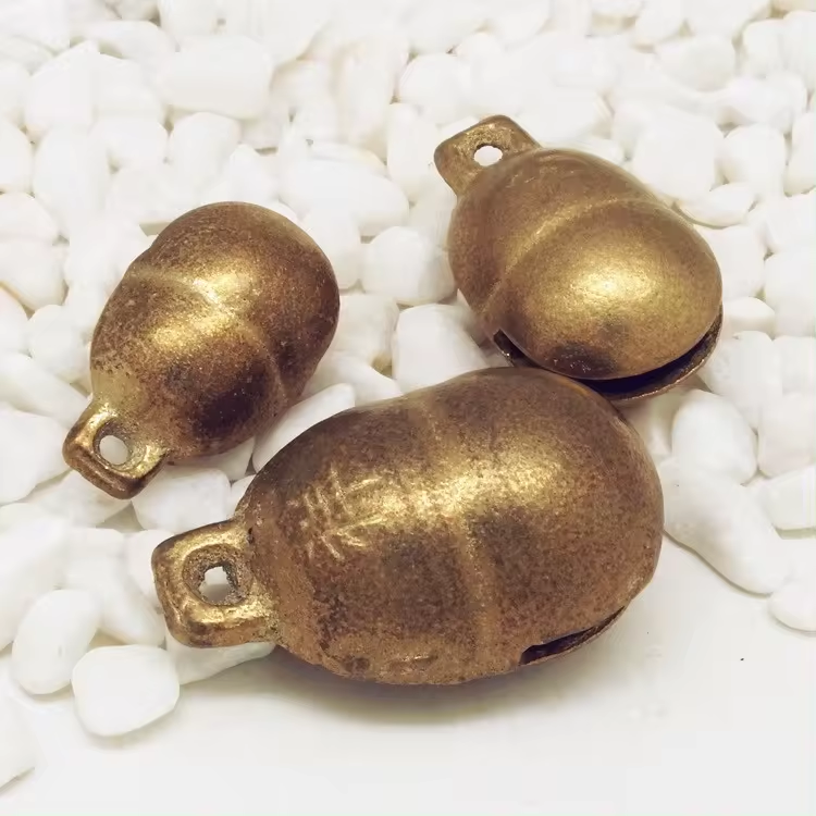 Cheap Metal Bronze Brass Metal Peanut Bells Christmas Stock Bells Horse Dog Jingle Bell