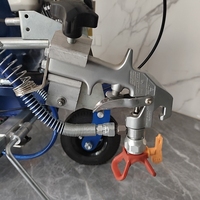 Machine de marquage par pulvérisation à froid de haute qualité avec moteur à essence 5,5 CV, pompe à piston mécanique et pointeur laser