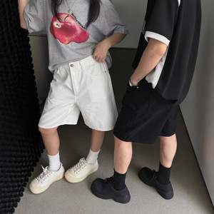 Shorts en denim blanc d'été pour hommes, style coréen tendance, couleur unie, décontractés, pour couple, coupe évasée, polyvalents, respirants, lavage au laser - Product Image 1