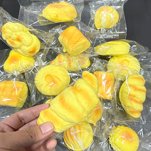 ของเล่นบีบคลายเครียดรูปขนมปังสับปะรดครัวซองต์ PU ยี่ห้อ CHENXI ขายส่ง - Product Image 5