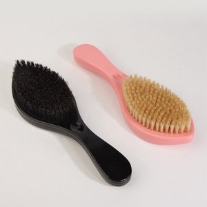 Brosse à barbe noire à poils de sanglier, accessoires de barbier, manche en plastique étanche, brosse à cheveux pour le nettoyage du visage, vente chaude - Product Image 1