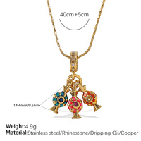 Pendentif rétro élégant et polyvalent en acier inoxydable plaqué or 18 carats, design personnalisé de niche, cadeau pour femme
