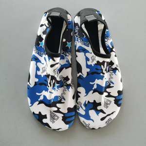 أحذية مشي سريعة الجفاف للرجال والنساء والأولاد على الموضة ، أحذية مائية للشاطئ واليوجا والمشي ، أحذية طويلة وجوارب مائية للأقدام - Product Image 5