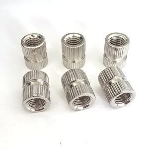 Insertos de Tuerca Cilíndrica Roscada de Doble Extremo M10x8x6, Rosca Métrica, Acero al Carbono Niquelado, Grado A B C Nivel 4.8 - Product Image 3