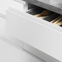 Peppa MDF — meuble de cuisine moderne en laque blanche, design modulaire, île
