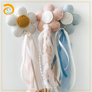 Nouveauté, baguette magique en forme de fleur mignonne, baguette magique pour enfants, cadeau d'anniversaire pour fille, fête, Halloween, accessoires de cosplay de princesse - Product Image 2