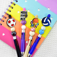 Accessoires de stylo sportifs en forme de ballon de dessin animé, perles en PVC pour stylo à bille souple DIY, breloques de perles faites à la main en forme de ballon de volley-ball et de football