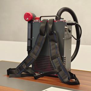 Rucksack-Laserreinigungsgerät Holz-Laserreinigung 100W 200W 300W Laserreinigungsmaschine - Product Image 4