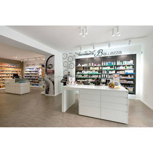 Étagères et présentoirs de <span class=keywords><strong>pharmacie</strong></span> modernes en bois massif <span class=keywords><strong>avec</strong></span> éclairage LED pour les magasins médicaux des centres commerciaux - Mobilier commercial de haute qualité - Product Image 4