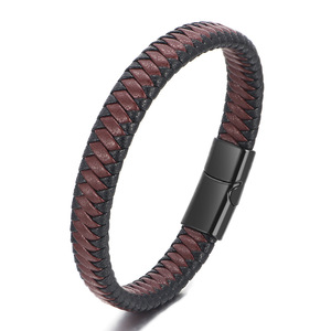 Venta al por mayor de lujo de los hombres simples tejidos brazalete de cuero negro pulseras de aleación de cuero de moda con cierre magnético