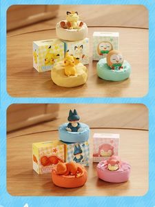 6 styles neufs pour les moments décontractés Pikachu Munchlax Slowpoke <span class=keywords><strong>Rowlet</strong></span> Meowth Charmander Figurines d'anime endormies Jouets en PVC Kawaii Japon - Product Image 5