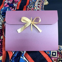 Boîte d'emballage carrée personnalisable nacrée colorée pour foulards et serviettes en soie, idéale pour cadeaux et artisanat – Vente directe