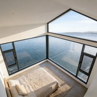 Fenêtre à battant en aluminium de style moderne pour villa, cadre extérieur en alliage, verre trempé avec moustiquaire magnétique