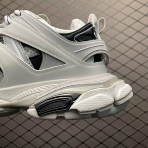 Zapatillas de correr retro de lujo originales para hombre, modernas, cómodas y antideslizantes, aptas tanto para hombres como para mujeres en el mismo estilo. - Product Image 2