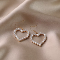 Boucles d'oreilles pendantes de luxe en forme de cœur, style vintage, avec perles brillantes et strass, bijoux fantaisie