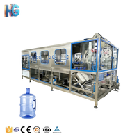 Ligne de production de bouteilles d'eau de type linéaire de 5 gallons, machine de remplissage automatique de bouteilles d'eau minérale de 20 L pour usine d'eau