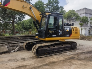 Excavadora Caterpillar 320D de alta eficiencia energética, excelente rendimiento de control de 20 toneladas, CAT 320D para gran oferta - Product Image 2