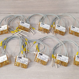 Baru Original Siap Pakai 10 PCS RTXE 19 10 / RK 741 213-DM 2 X <span class=keywords><strong>3.3</strong></span> Gudang Otomasi Industri PLC Programming Controller - Product Image 1