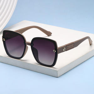 Charmadiar Gafas de sol para mujer, montura cuadrada negra, UV400, polarizadas, antideslumbrantes, gafas de moda para exteriores - Product Image 5