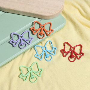 Porte-clés DIY en alliage creux en forme de papillon avec pendentif cœur coloré, tendance mode, style mignon pour fille, breloque de sac - Product Image 6