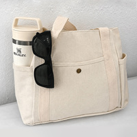 Sac fourre-tout en toile brodée avec nom, sac fourre-tout personnalisé pour demoiselle d'honneur avec poche latérale et avant, cadeau pour enterrement de vie de jeune fille, cadeau pour la fête des mères