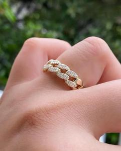 Anillo de Diamante Moissanite de Plata de Ley 925 de Diseño, Joyería Fina Personalizada VVS Estilo Hip Hop para Regalo de Aniversario - Product Image 1