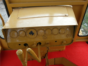 รถดันดินตีนตะขาบ Komatsu D155 ของแท้จากญี่ปุ่น ราคาถูก พร้อมเครื่องยนต์ SAA6D140E ขนาดใหญ่ น้ำหนัก 38.7 ตัน สำหรับงานก่อสร้างและปรับระดับพื้นดิน - Product Image 6