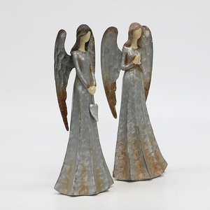 Elegante Set di Statuette di Angeli in Resina, Statue di Angeli Artigianali con Cuore e Ali, Decorazioni per la Casa - Product Image 4