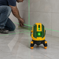 Niveau laser vert industriel Weifeng série AM1 à fixation murale, base métallique, auto-nivelant, IP54, précision 1 mm pour carrelage, sol et mur
