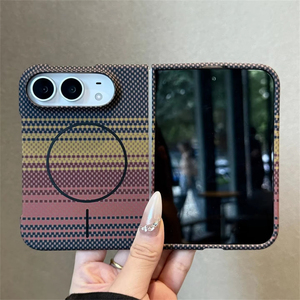 เคสโทรศัพท์มือถือคาร์บอนไฟเบอร์สุดหรู สำหรับ iPhone Duo บางเฉียบ ผิวด้าน รองรับการชาร์จไร้สายแบบแม่เหล็ก - Product Image 1