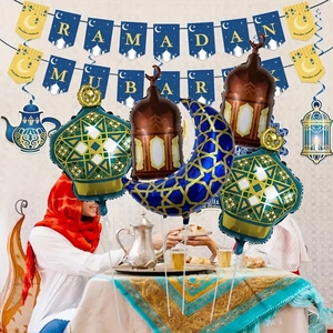 Set di 5 Palloncini in Foil a Forma di Luna per Feste Ramadan, Eleganti Motivi Islamici a <span class=keywords><strong>Mezzaluna</strong></span>, Design Dorato della Moschea per Eid Al-Fitr - Product Image 4