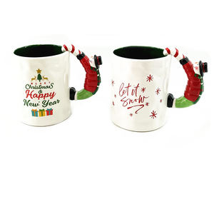 <span class=keywords><strong>Mug</strong></span> à café de Noël en céramique peint à la main avec motif Père Noël en gros - Product Image 4