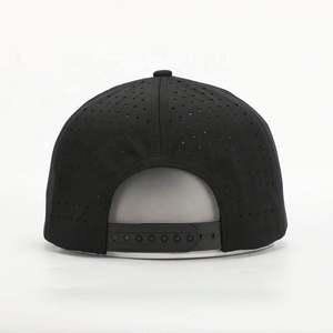 Gorra de Béisbol Deportiva de 5 Paneles con Logotipo Bordado Personalizado al por Mayor, con Orificios Cortados con Láser, Impermeable, Ajustable y de Alta Calidad - Product Image 5