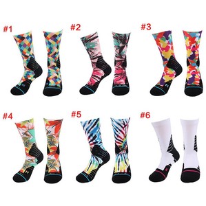 ถุงเท้ากีฬาแบบซับลิเมชั่นสำหรับผู้ชายและผู้หญิง ถุงเท้าบาสเก็ตบอลพิมพ์ลายทันสมัย ถุงเท้ากีฬาแบบระบายอากาศได้ดีและมีแผ่นรองรับแรงกระแทก - Product Image 3