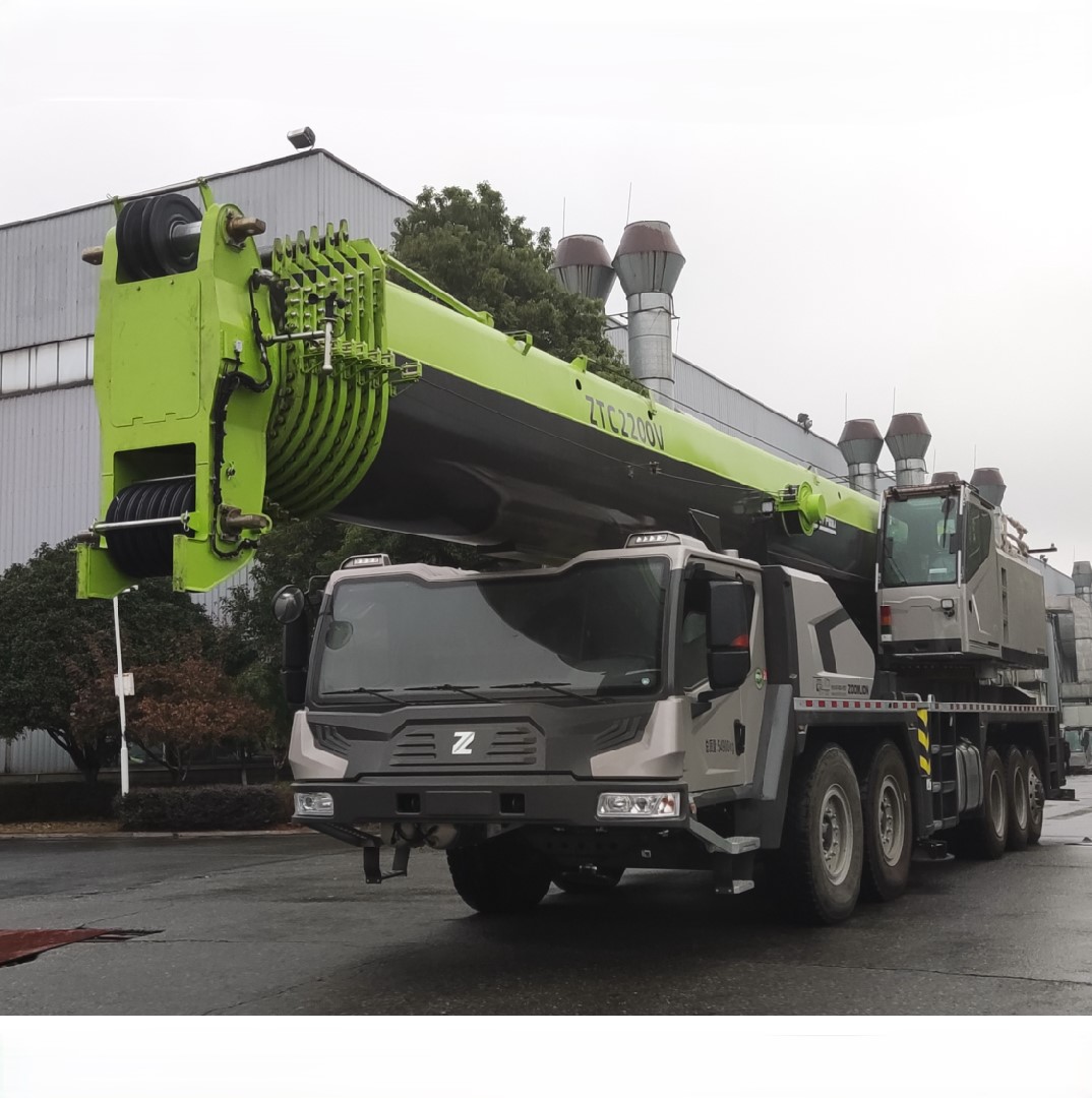 200 Ton Zoomlion Truck Crane ZTC2000VS863 - High Efficiency