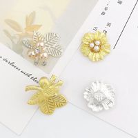 Clips de chaussures personnalisés, breloques 3D en forme de fleur pour chaussures en mousse EVA perforée, cordon de téléphone et décorations à suspendre pour sacs