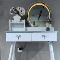 Bureau de maquillage minimaliste blanc moderne pour petits appartements Panneau de fibres de bois de densité moyenne avec miroir éclairé pour hôtel