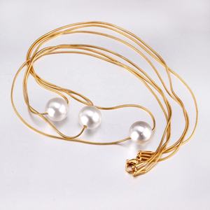 Collier à pendentif en perles plaqué or 18 carats PVD en acier inoxydable, trois rangs, pour femmes, vente en gros de bijoux de mode - Product Image 2