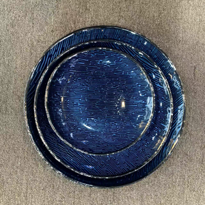 Nuevos Platos de Presentación de Lujo al por Mayor para Decoración de Mesa, de Vidrio Azul/Dorado con Borde Dorado para Bodas - Product Image 6