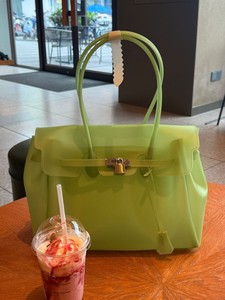 <span class=keywords><strong>Sac</strong></span> <span class=keywords><strong>à</strong></span> <span class=keywords><strong>main</strong></span> pliable Kiikii Jellybirkin Jelly TPU transparent grande capacité platine pour usage quotidien - Product Image 5