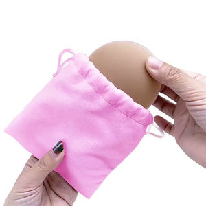 Coussinets <span class=keywords><strong>de</strong></span> <span class=keywords><strong>soutien</strong></span>-<span class=keywords><strong>gorge</strong></span> <span class=keywords><strong>en</strong></span> <span class=keywords><strong>silicone</strong></span> <span class=keywords><strong>de</strong></span> forme ronde <span class=keywords><strong>de</strong></span> vente chaude 8cm couvre-mamelon étanche réutilisable - Product Image 1