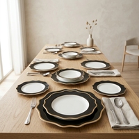 Ensemble d'assiettes à dîner en céramique noires de luxe avec bordure dorée pour mariage, hôtel, restaurant occidental, décoration de table à domicile, vente en gros