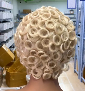Nouvelle perruque <span class=keywords><strong>courte</strong></span> en <span class=keywords><strong>cheveux</strong></span> humains brésiliens Remy bouclés, fabriquée à la machine, pour femmes noires, <span class=keywords><strong>coupe</strong></span> pixie, à prix abordable - Product Image 2