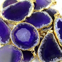 Pendentif en pierre naturelle colorée tranches d'agate brute irrégulière pendentif en cristal collier de pierres précieuses bijoux